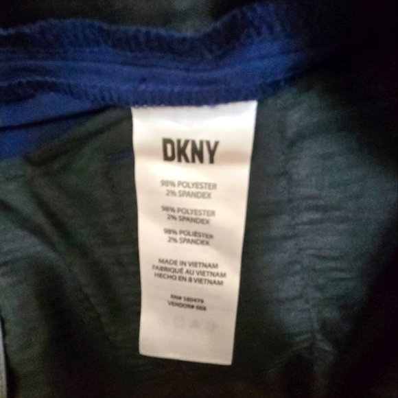 DKNY Men's Strech Slim Fit 36x32 - Picture 7 of 8